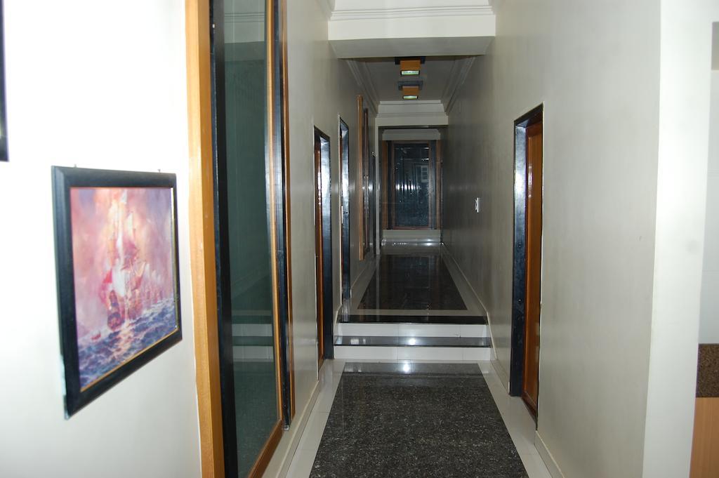 Metro Palace Hotel Bikaner Bagian luar foto