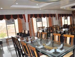 Metro Palace Hotel Bikaner Bagian luar foto